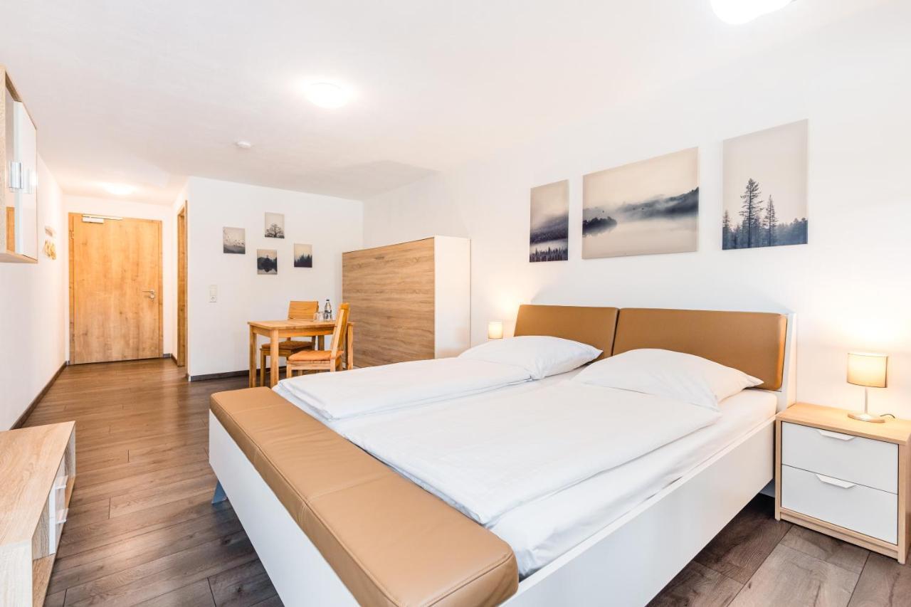 Der Bradler Bed & Breakfast Ebhausen Ngoại thất bức ảnh